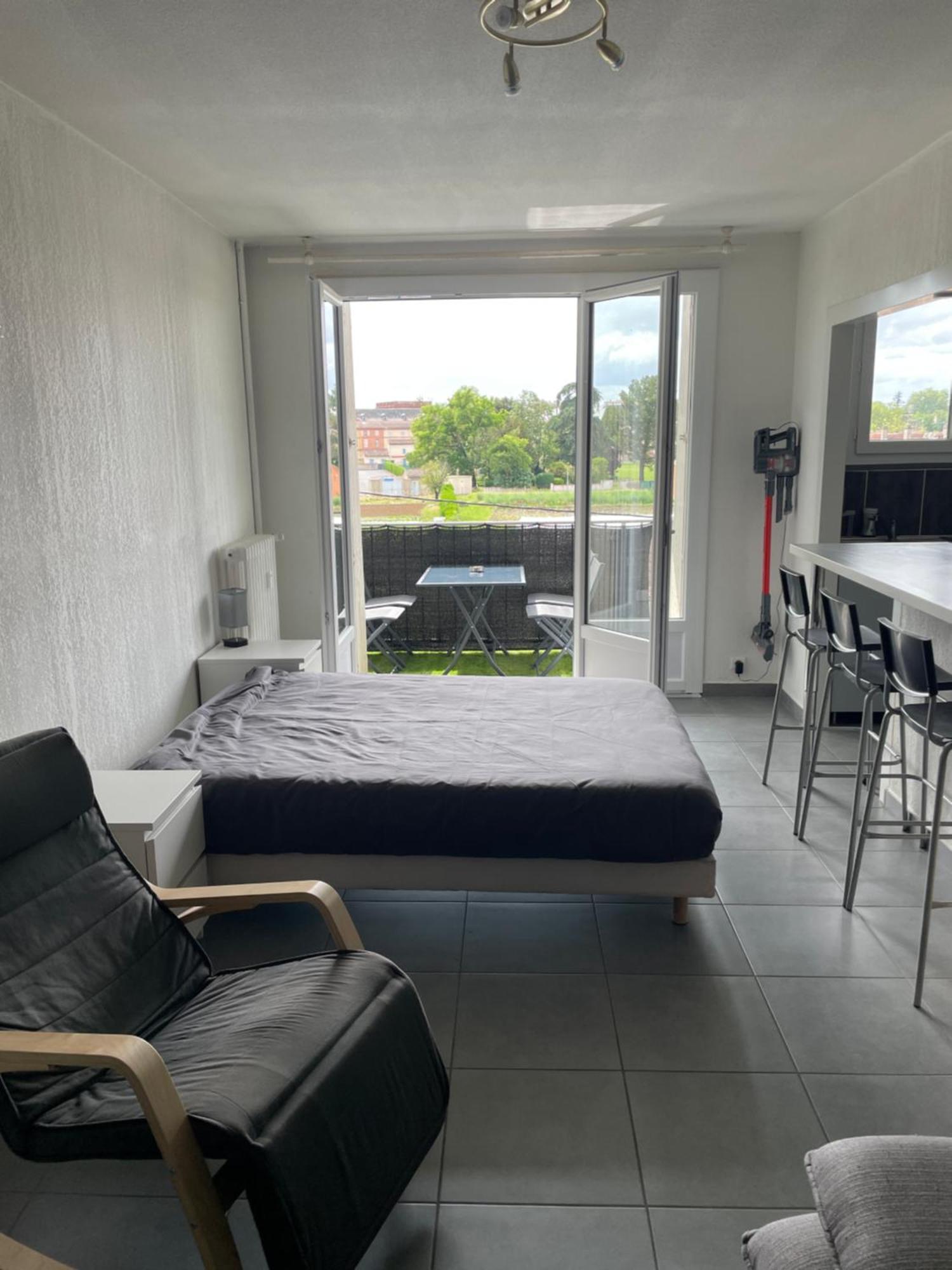 T2 Balcon Parking Climatise Apartment Albi Exterior photo